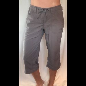 NWOT North Face gray capri pants
